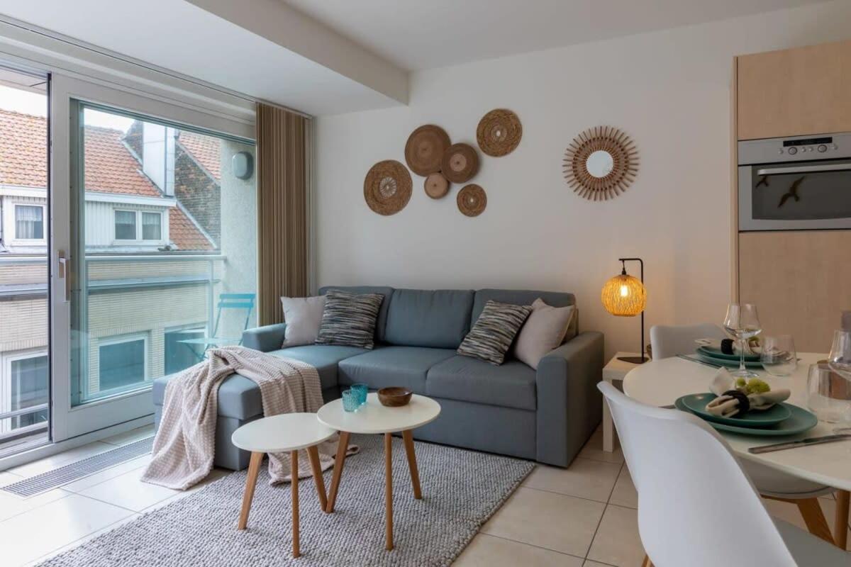Appartamento 'Blue Sea' - Studio In Ostend With Private Parking Esterno foto